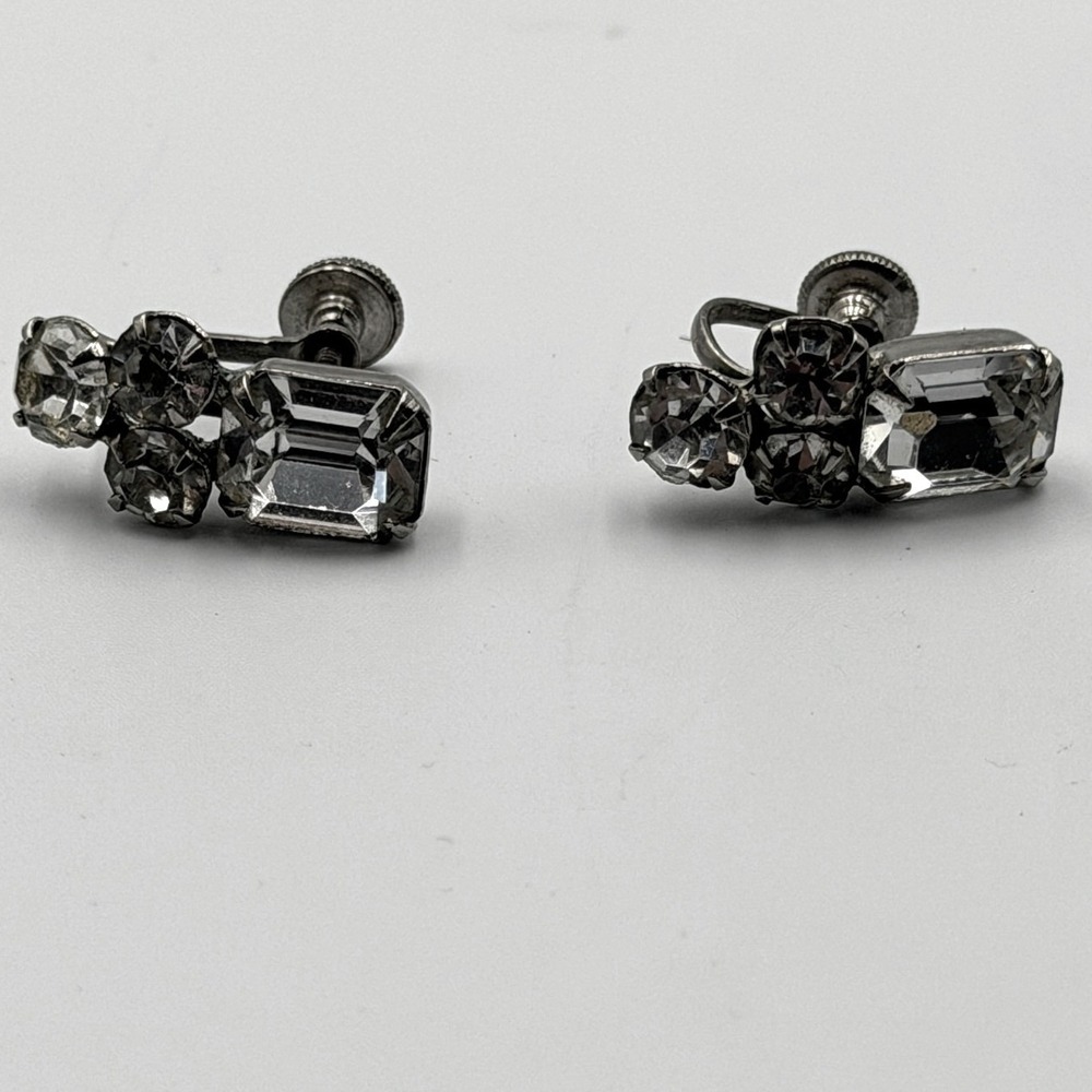 Vintage Clear Rhinestone Silver Tone Screw Back Earrings Emerald Round Cluster